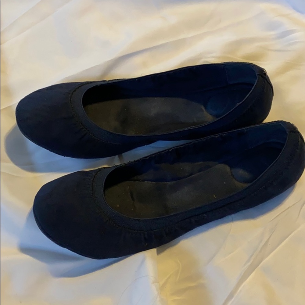 Bandolier Navy suede like flats.